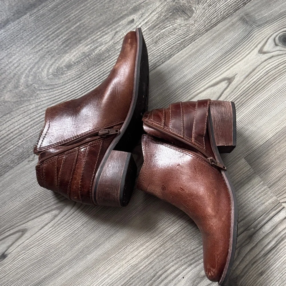 Matisse Brown Leather Ankle Heeled Boots Size 6.5